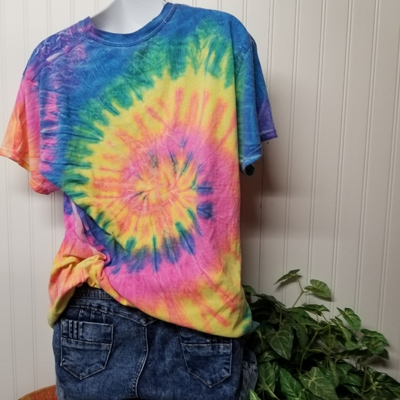 Men's Size Medium Colorful Tie Dyed T-shirt - Picture 3 of 4